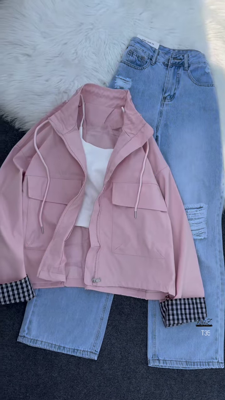 Utility Zip-Up Windbreaker with Straight-Cut Ripped Jeans – Urban Cool Look for Everyday Wear - Image 4