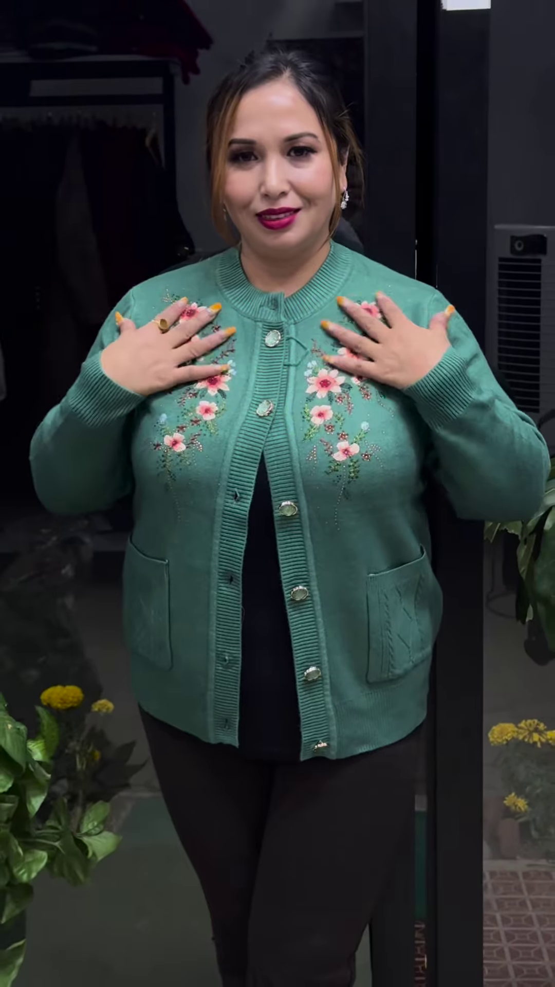 Embroidered Floral Cardigan – Elegant Warmth with Everyday Comfort 🌸🧥 - Image 3