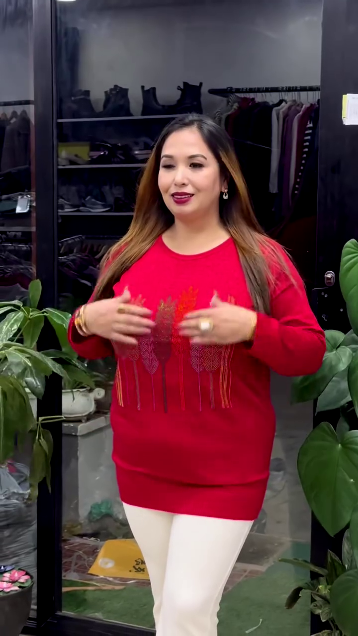 Feather-Embroidered Knit Sweaters 🪶🧥 – Black, Navy & Red Variants with Colorful Vertical Motifs - Image 3