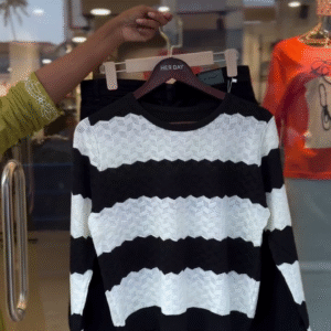 MONOCHROME TEXTURE STRIPED TOP