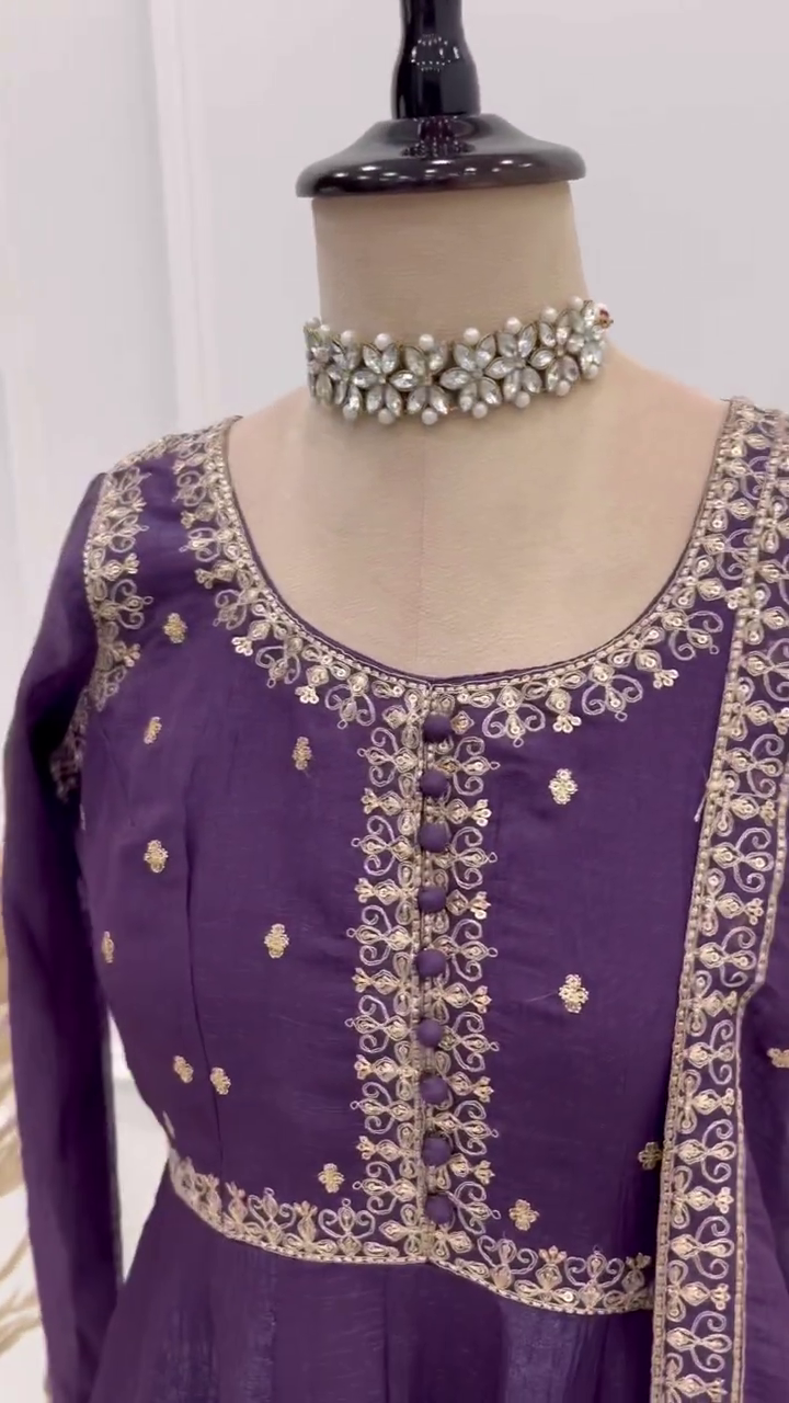 Regal Plum Embroidered Anarkali Set - Image 3