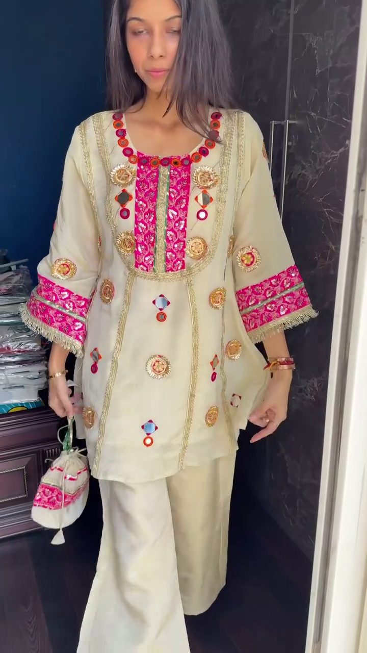 Beige Mirror Work Kurta Set with Pink Accents & Potli Bag - Image 3