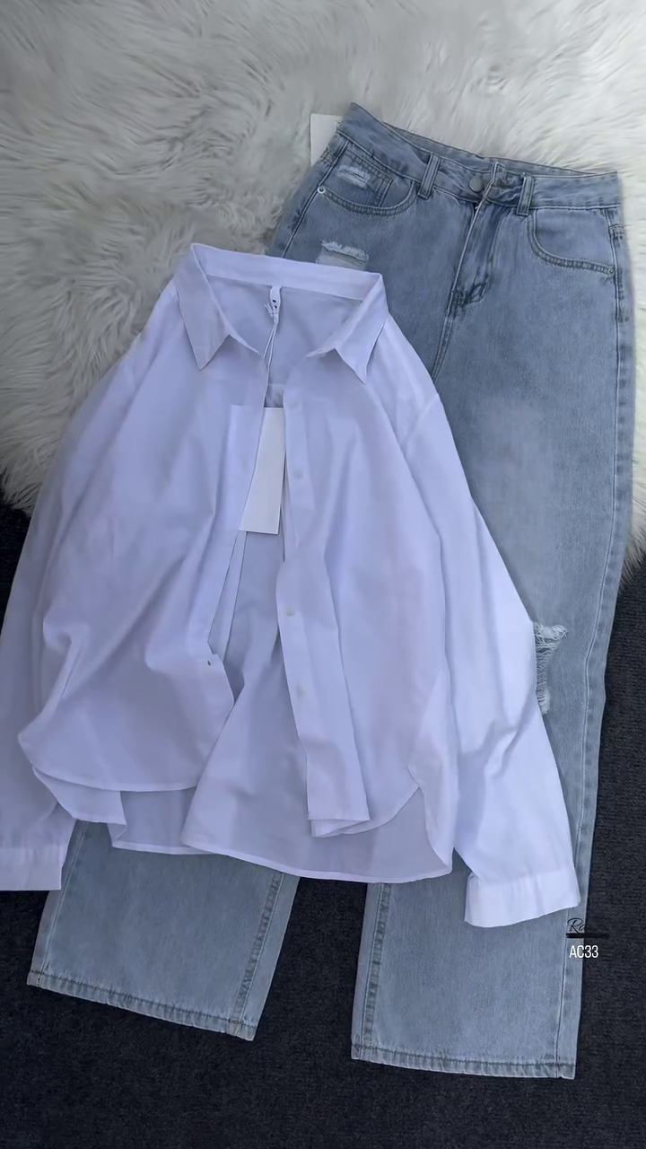 Women’s Casual Layered Outfit – White Tank, Black Button-Up Shirt & Distressed Light-Wash Jeans