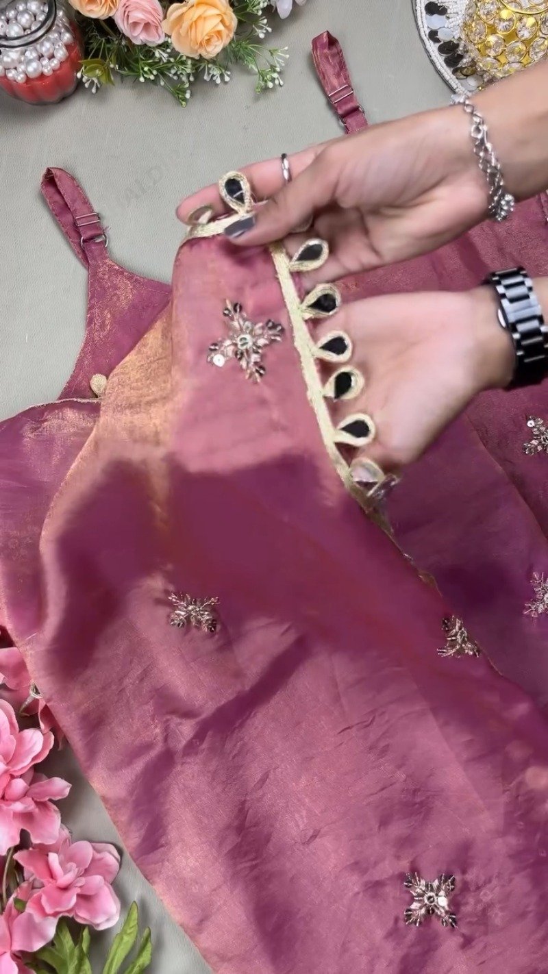 Enchanting Mauve Shimmer Embroidered Kurta with Mirror Work Detailing - Image 2