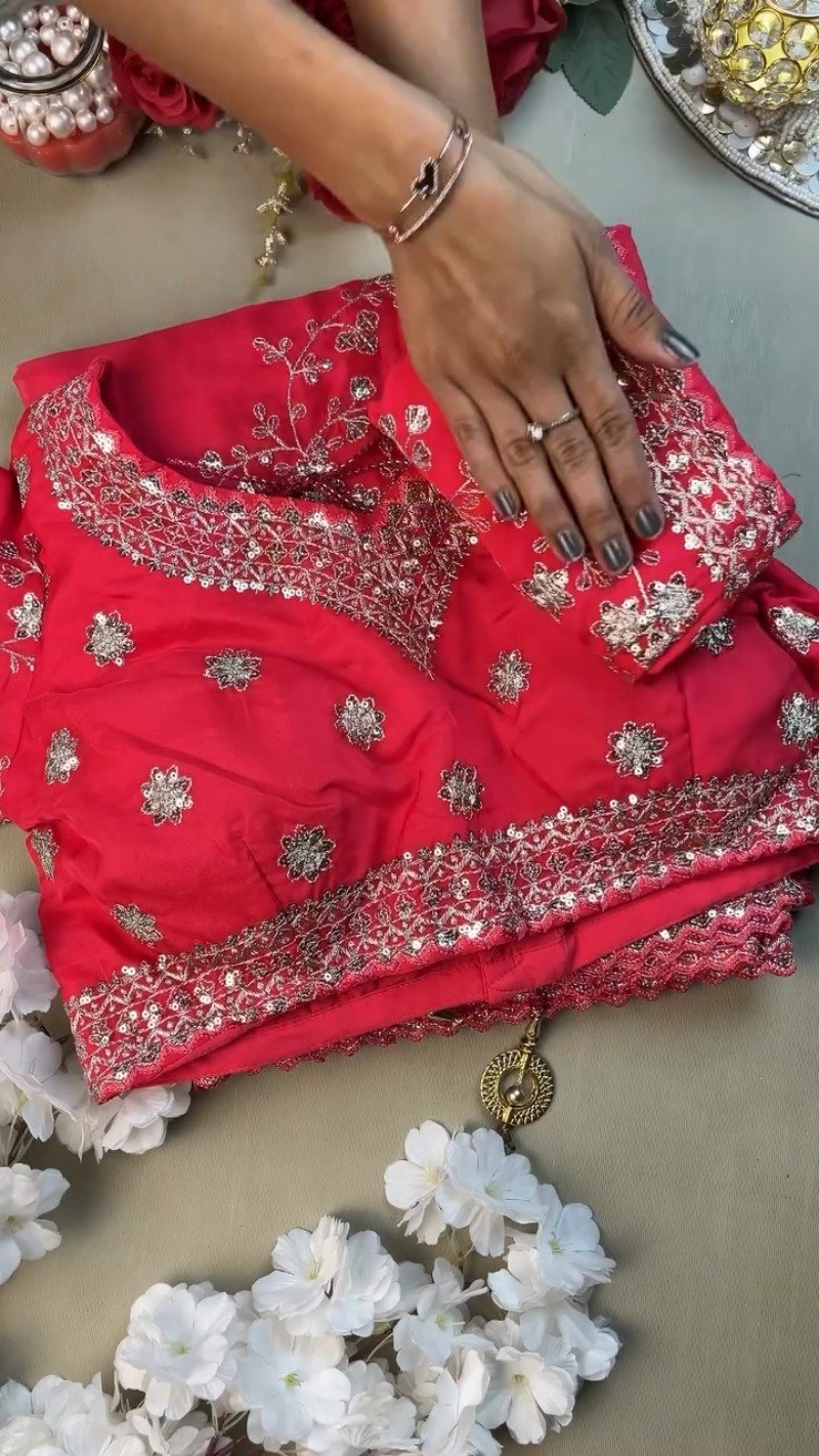 Radiant Rose Fuchsia Sequin Embroidered Saree & Blouse Set - Image 2