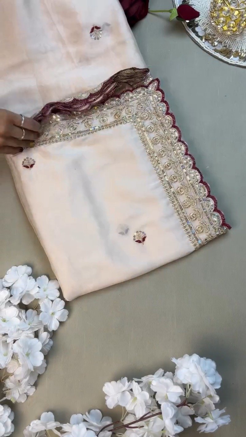 Royal Velvet & Organza Co-Ord Saree Set β Available in Maroon & White - Image 2