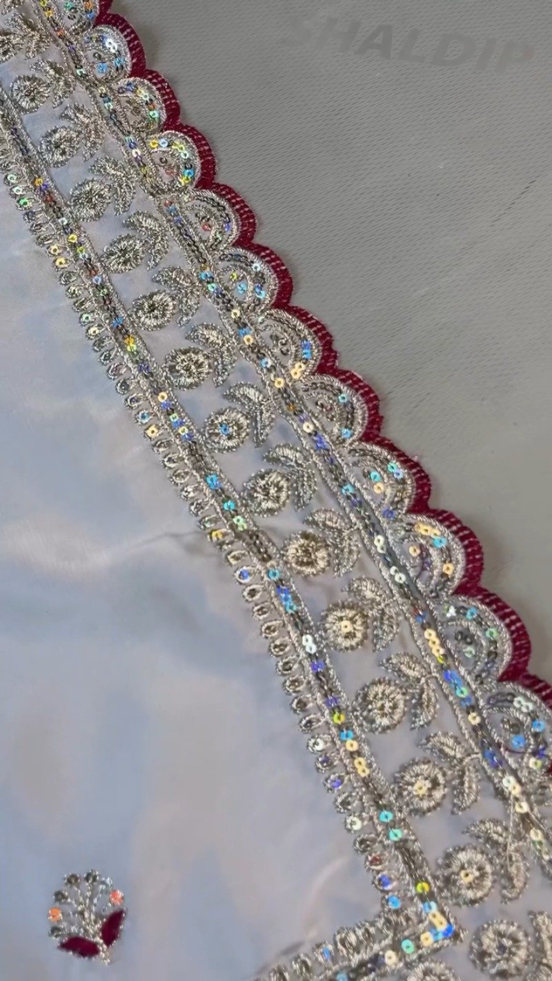 Royal Velvet & Organza Co-Ord Saree Set β Available in Maroon & White - Image 3