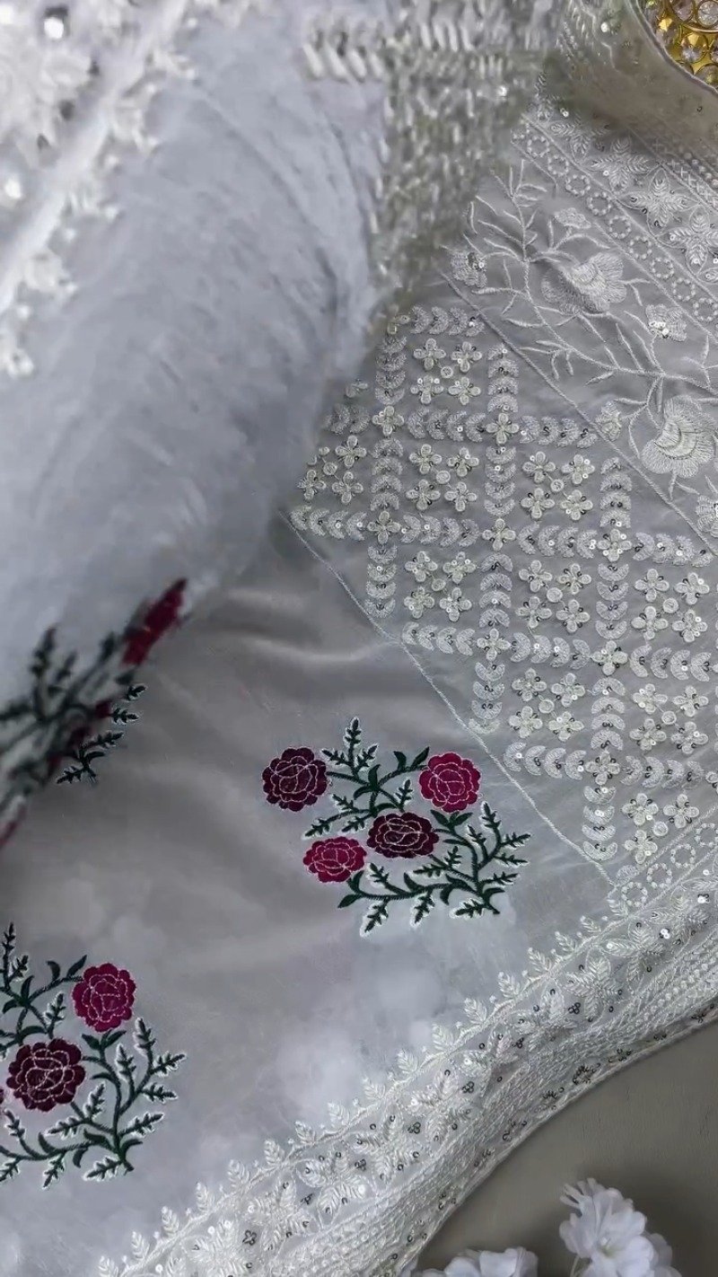 Enchanting Floral Embroidered Kurta Set with Sequin Detailing β Available in Emerald Green & Ivory White - Image 4