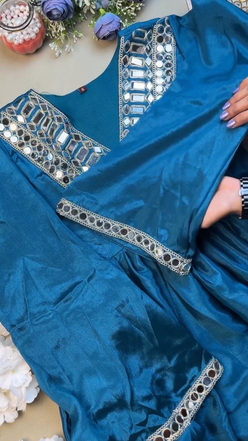 Royal Teal Mirror-Embellished Velvet-Feel Kurta Set - Image 3