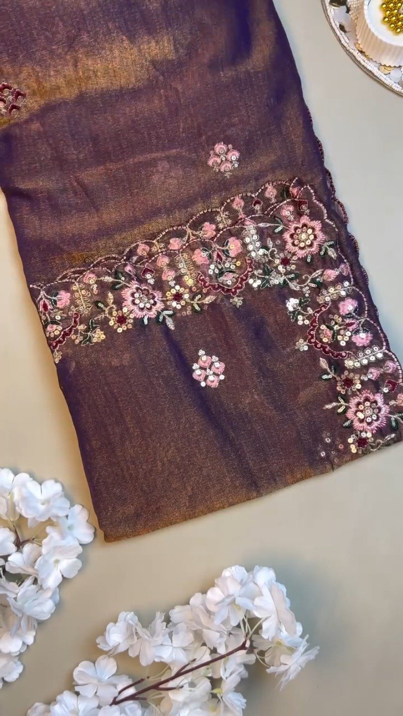 Royal Amethyst Shimmer Organza Saree & Embroidered Blouse Set - Image 3