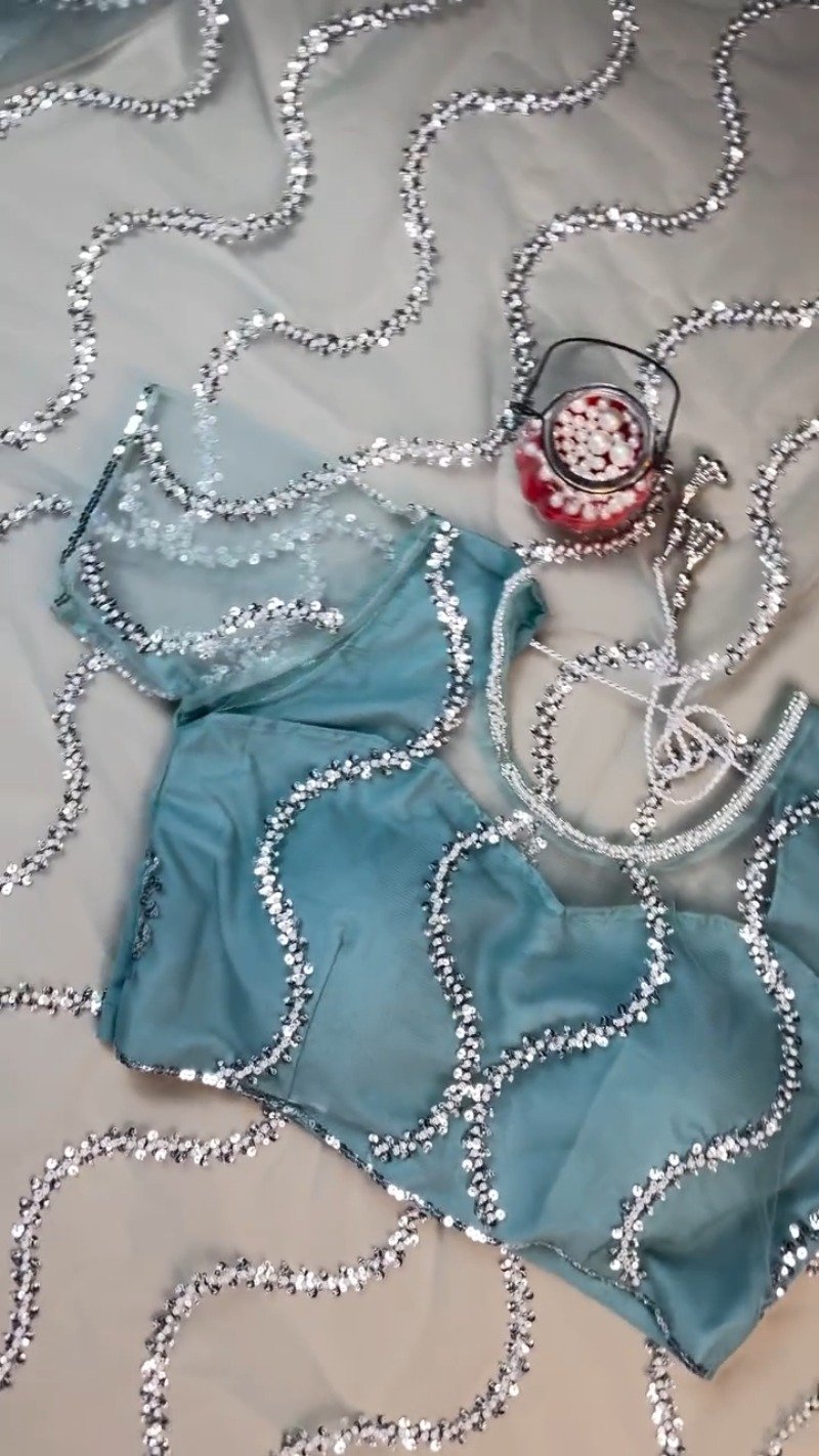 Stunning Sequin-Embellished Organza Saree & Blouse Set in Seafoam Green - Image 6