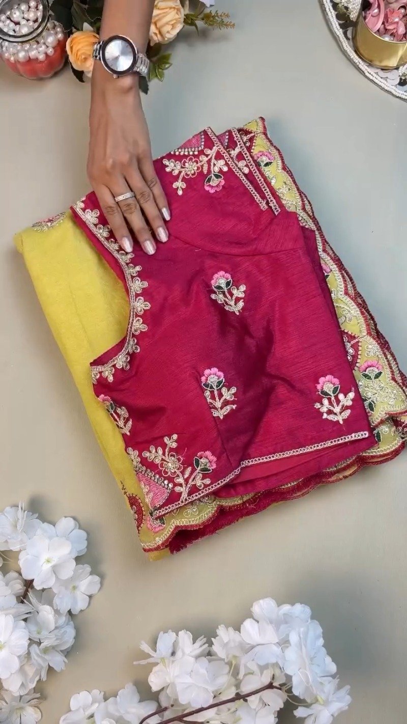 Sunshine Yellow Embellished Saree with Deep Magenta Contrast Blouse β Available in Yellow & Magenta Set - Image 2