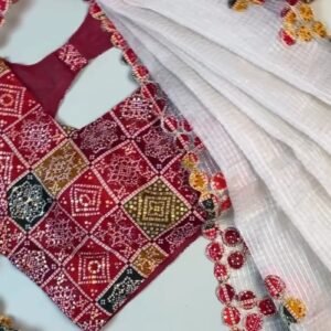 Timeless Bandhani Elegance: White Handloom Saree with Deep Maroon Blouse – Available in One Colour Variant
