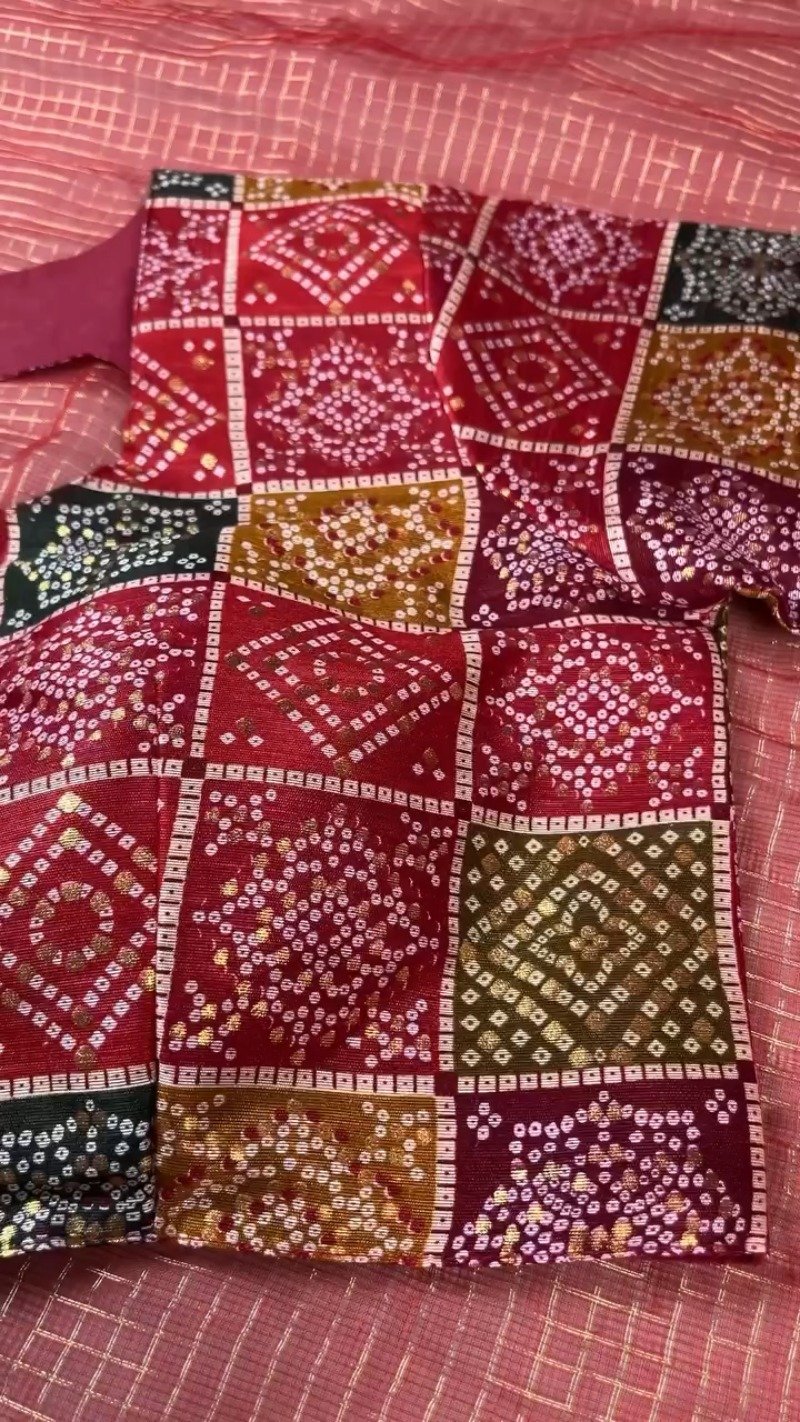 Scarlet Red Bandhani Appliqué Chanderi Saree with Embellished Border - Image 4