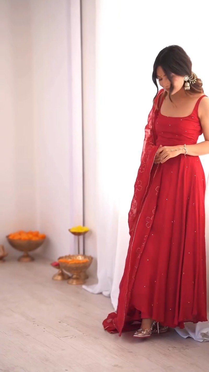 Astra Ruby Red Flowing Maxi Kurta Set with Mirror Embellishments - Image 5